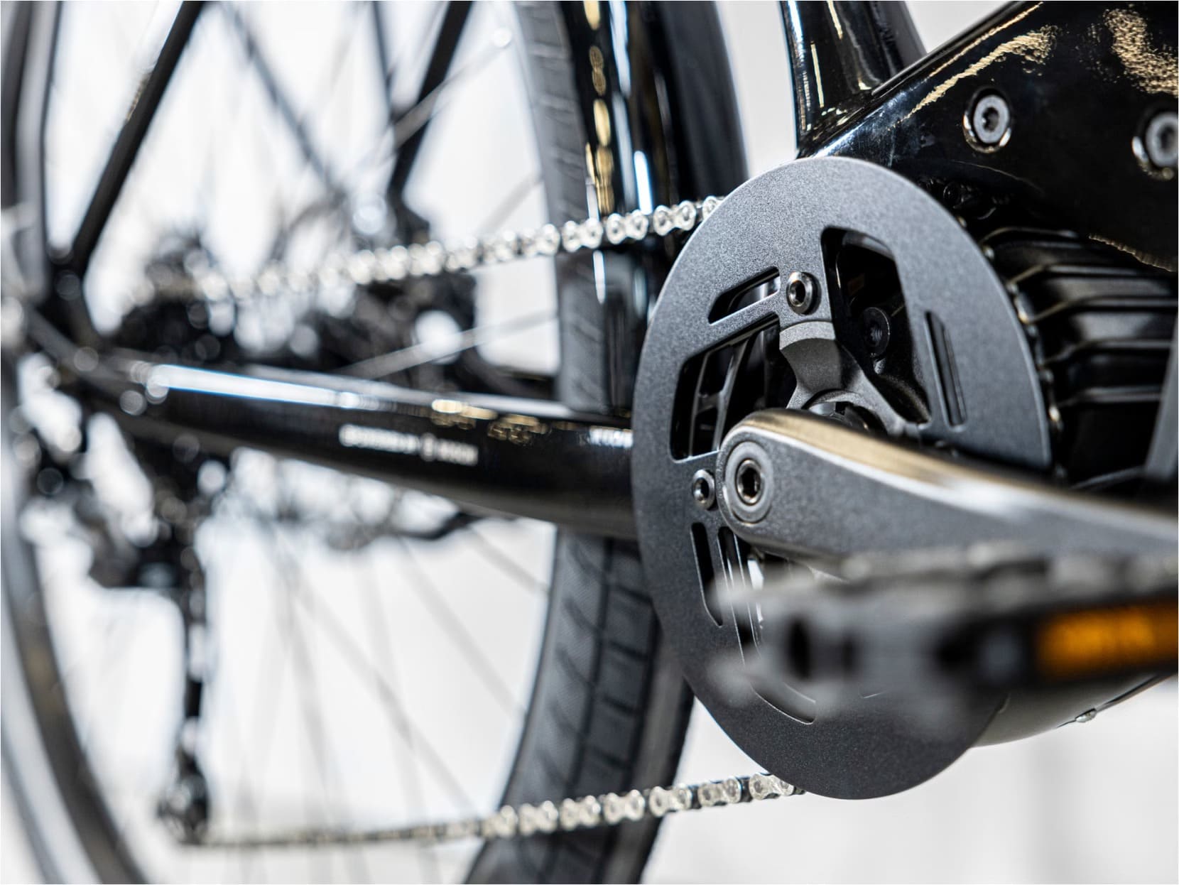 Vélo Électrique Trek Allant+ 5 Stagger 545 Wh 2023