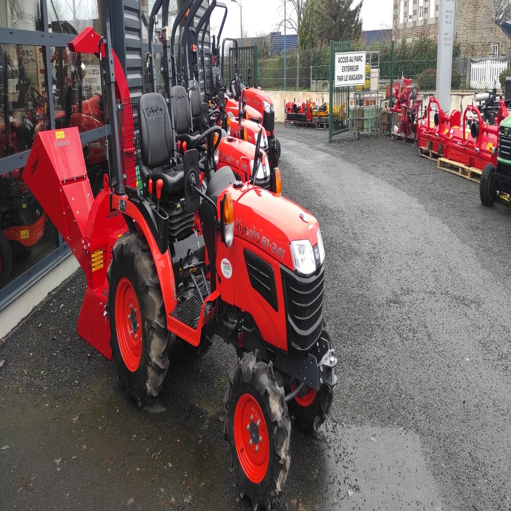 Micro tracteur diesel 4 roues motrices KUBOTA B1241 D