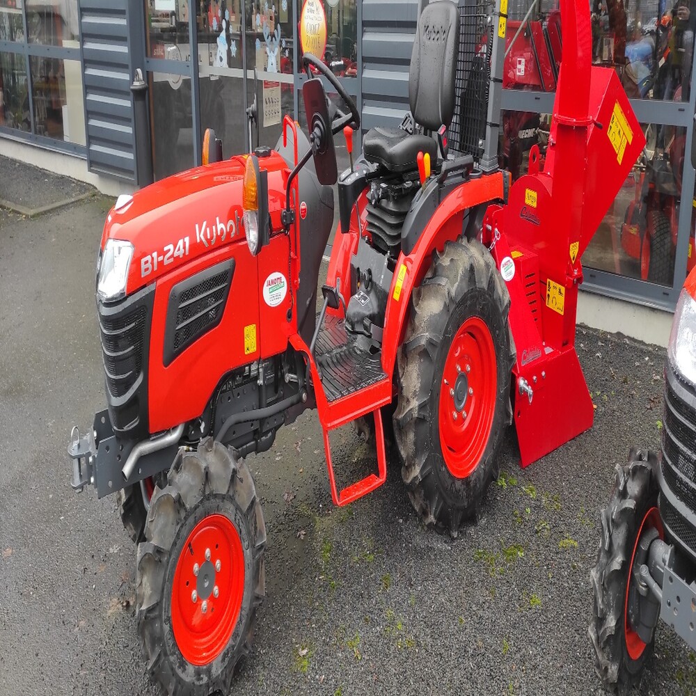 Micro tracteur diesel 4 roues motrices KUBOTA B1241 D